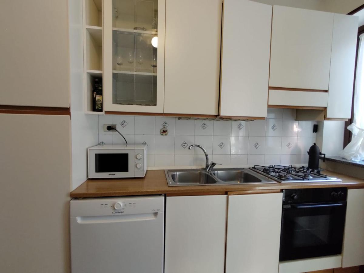 Casa Clivia - 3 Bedroom Apartment With Lake View สเตรซา ภายนอก รูปภาพ