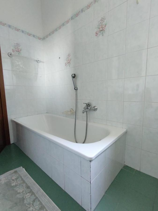 Casa Clivia - 3 Bedroom Apartment With Lake View สเตรซา ภายนอก รูปภาพ
